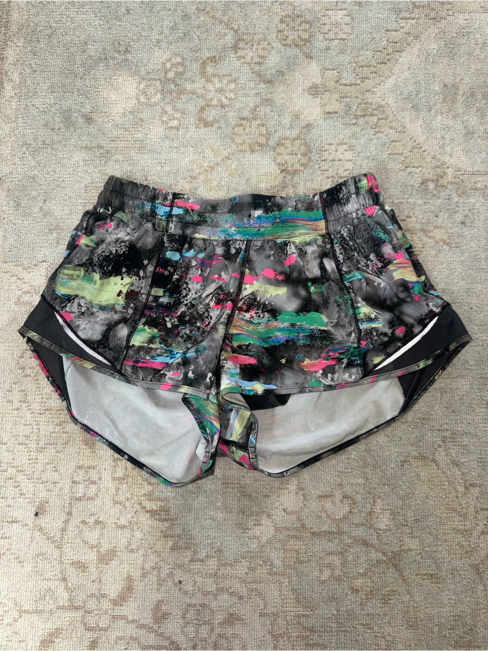 lululemon athletica Hotty Hot 2.5” Black Athletic Shorts with Neon